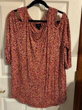 JM Collection Pink Red Yellow Speckled Cold Shoulder Top